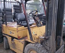 Caterpillar CAT v40d 2 ton diesel container forklift no VAT