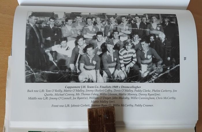 Face the ball, Pallas! History of GAA in Pallasgreen, Co. Limerick 1884-2002 FREEPOST
