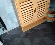 Bathroom cabinet