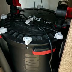 200 liter fish tank