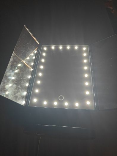 Beauty mirror