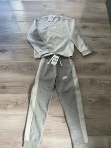 BNWT Nike Air Tracksuit - Medium