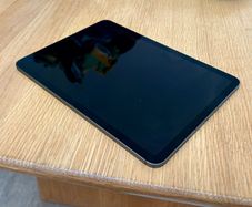 iPad Air 5th Generation WiFi + Cellular