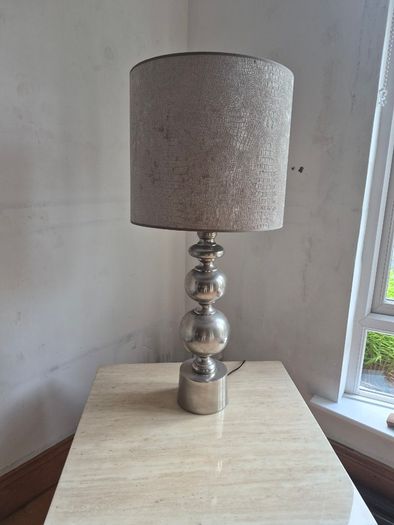 marble table and lamp for sale