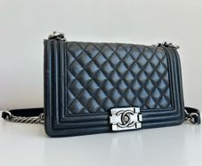 Crossbody or shoulder bag