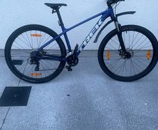 Lifetime Service Guarantee Trek Marlin 4 Fully Serviced, Near New 29 inch MTB
