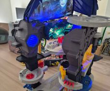 Dc Super Friends Batman Playset Super Surround Batcave + Lights + 200 Sounds