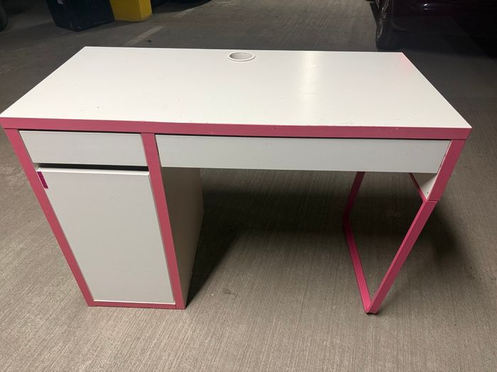 IKEA Micke desk