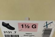 Start-rite black leather school shoes (Free girls clothes for first buyer to offer asking price on this.)