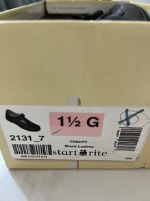Start-rite black leather school shoes (Free girls clothes for first buyer to offer asking price on this.)