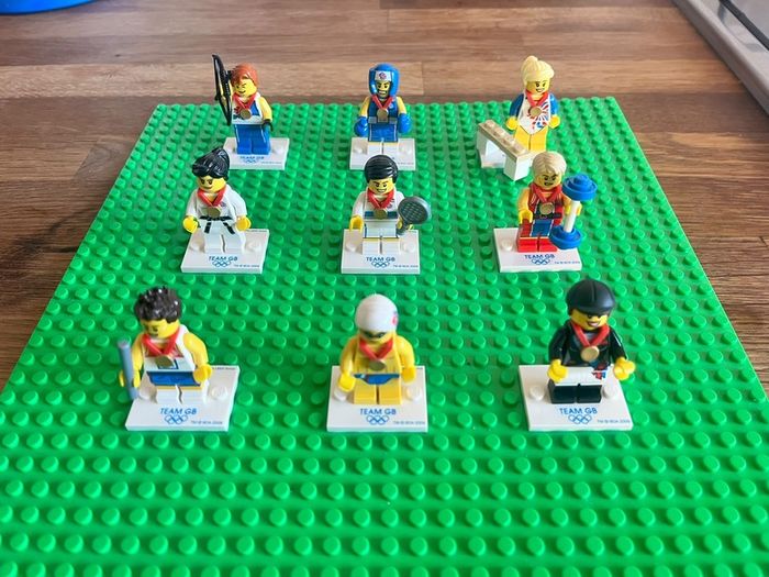 Premium LEGO Collectible Minifigure Master Collection (Series 1-11 + Team GB Olympics)