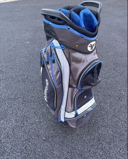golf bag with trolly
