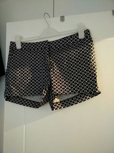 H&M Black and White Shorts