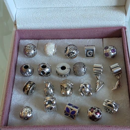 Pandora bracelets/charms/necklace please check all the photos