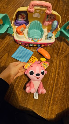 VTech - puppy carrier with accessories,