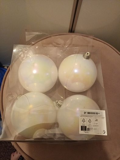 4 pearl white snowy christmas shatterproof baubles