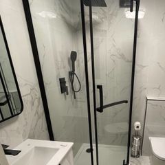 Corner shower tray - brand new 900x900mm