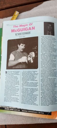 2 x boxing programmes,, Barry mcguigan fight 15th February 1986  R.D.S dublin ,and Steve Collins fight,9 September 1995 Cork, , 2 x irish boxing champions,,2 x legends of irish boxing...
