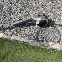Leaf blower