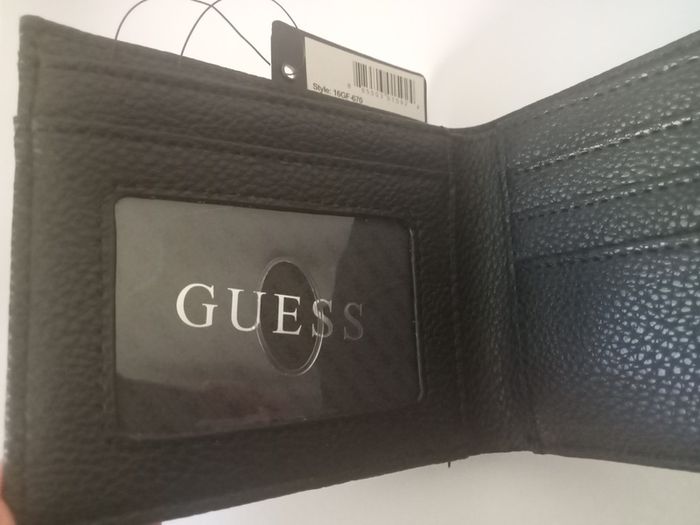 New Men's Guess Wallet