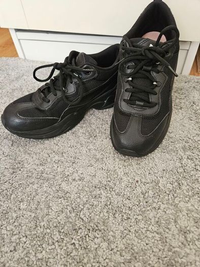 Puma shoes size 5.5