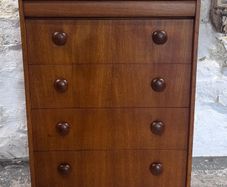 Vintage Chest Of Drawers