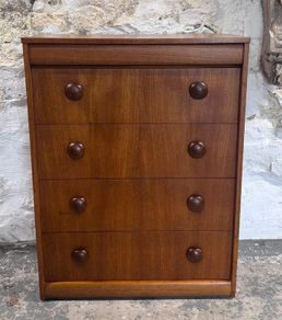 Vintage Chest Of Drawers