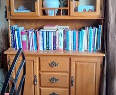 Sideboard display unit