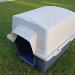 Plastic Dog or Cat Kennel/House with Navy Blue Cushion
