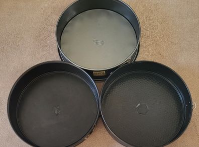 Baking tins