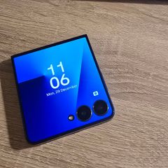Samsung Flip 7 USED for 3 weeks