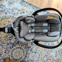 Cyber infant car seat with base