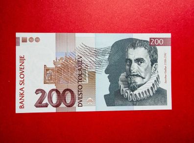 Slovenia  200  Tolarjew   1997   Pick  16a ( Uncirculated )