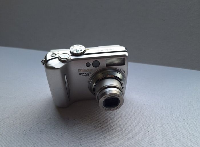 Nikon Coolpix 5900 digital camera.