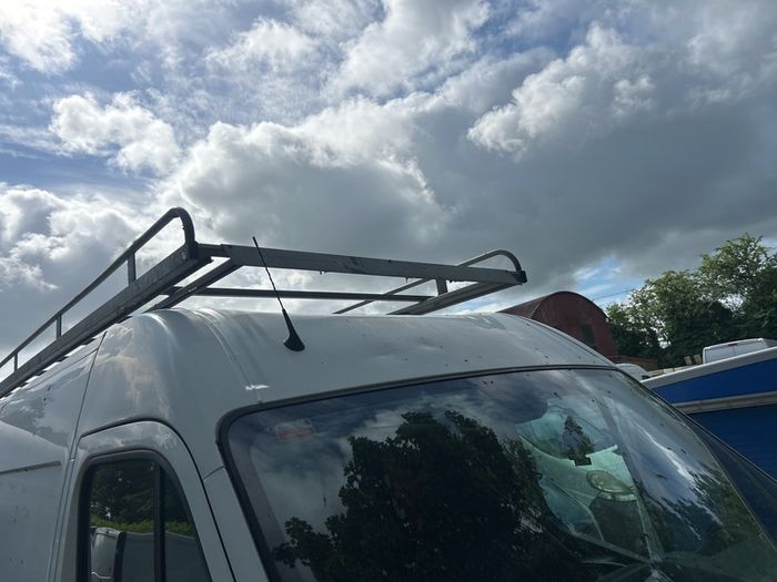 renault master roof rack