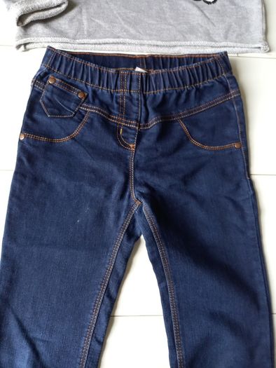 Girls jumper and jeans