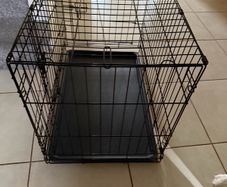 Medium dog crate