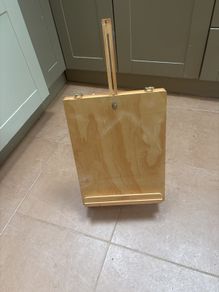 Crelando Wooden Table Top Easel - Artist Storage Box - Carrier with Handle