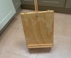Crelando Wooden Table Top Easel - Artist Storage Box - Carrier with Handle