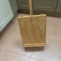 Crelando Wooden Table Top Easel - Artist Storage Box - Carrier with Handle