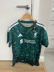 Liverpool Jersey 26/27