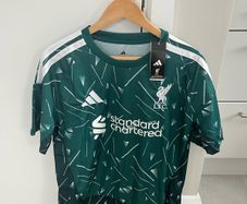 Liverpool Jersey 26/27