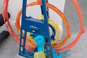 Hot wheels track