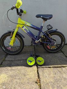 Raleigh striker 14 inch childs bike
