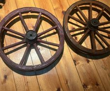 2 antique 20in spoke  wheels with metal rims