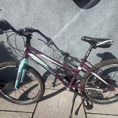 Girls bike