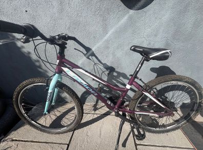 Girls bike