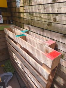 2 pallets for free
