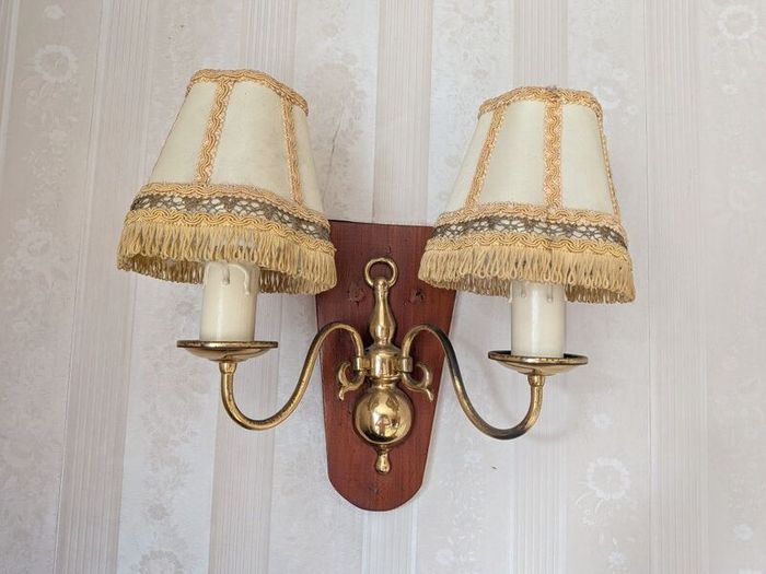 wall lights