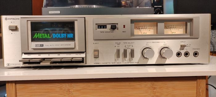 Hitachi D22S Mk II Cassette tape deck